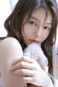 丈夫欲求不满侵犯保姆妻子